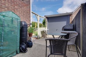 Side Courtyard- click for photo gallery